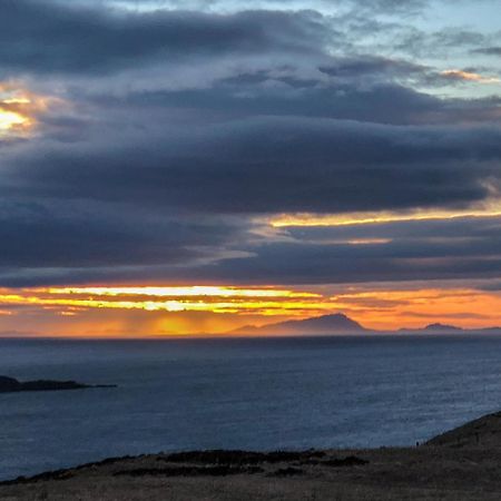 Oran Na Mara, Waternish Villa Hallin Bagian luar foto