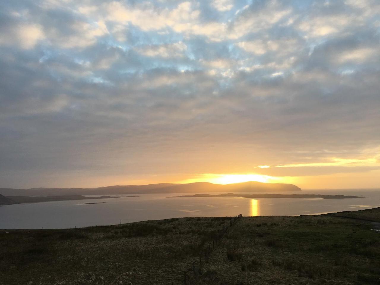 Oran Na Mara, Waternish Villa Hallin Bagian luar foto